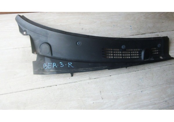 Пластик під лобове скло (лівий, правий) Peugeot Partner, Citroen Berlingo, 9642405777, 9642405787, 02-08.